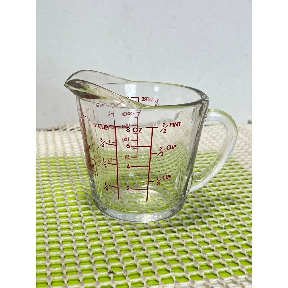 Vintage‎ Anchor Hocking Glass Measuring Cup 1 Cup 8 oz Red Lettering Open Handle